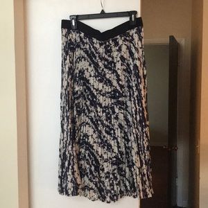 Pleated midi skirt - Elizabeth and James